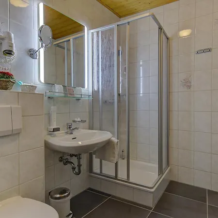 לינה וארוחת בוקר Salzsaeumer (adults Only) Neuschönau